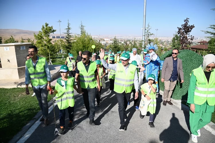 Dünya Temizlik Günü'nde Seyir Tepesi'nde etkinlik