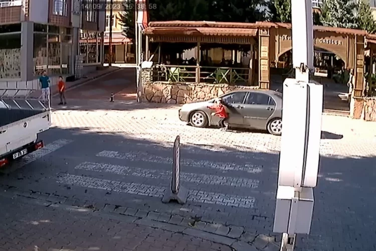 Kastamonu'da yaya geçidini kullanan çocuk canından oluyordu haberinin görseli