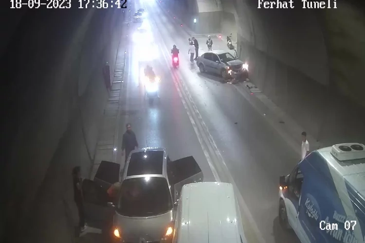 Ferhat tünelinde zincirleme kaza! haberinin görseli