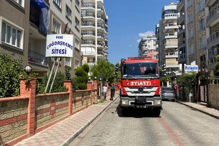 Aydın'da yoğun duman vatandaşları sokağa döktü haberinin görseli