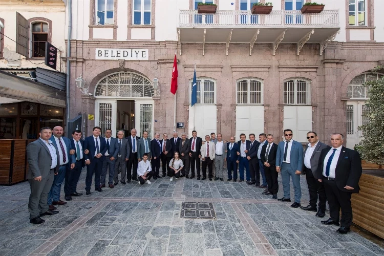 Büyükşehir Belediyesi esnafla el ele olmaya devam edecek haberinin görseli