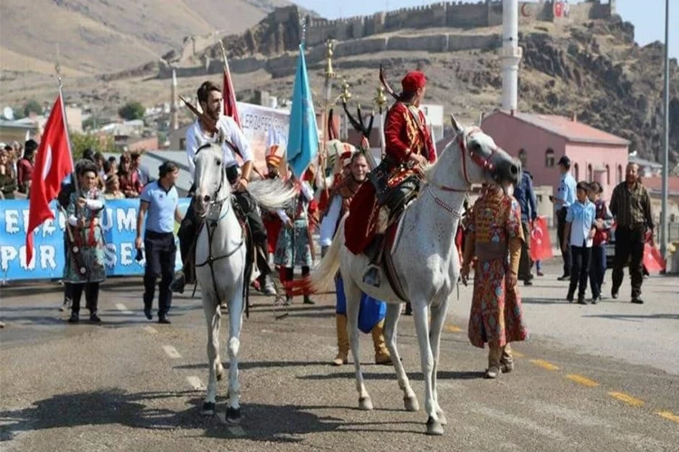 Erzurum’da Pasinler Meydan Muharebesi anması