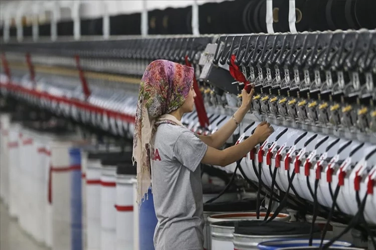 Uşak'ta üretime kadınlardan büyük katkı haberinin görseli