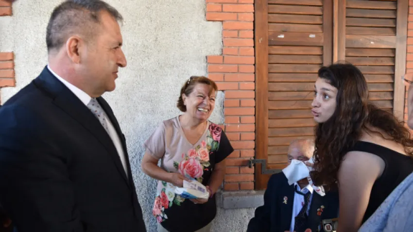 Gazi vurulunca değil, unutulunca ölür (1)
