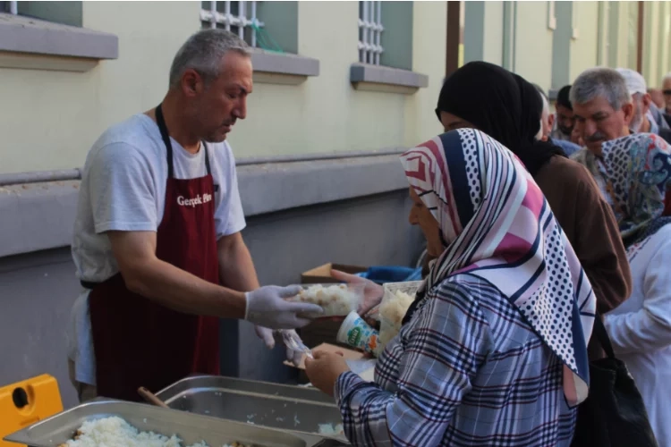 Eskişehir’de vefat eden vatandaş için hayır yemeği