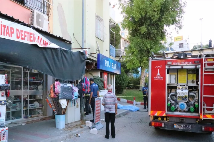 İzmir’de eğlence mekânında yangın: Ölü ve yaralı var