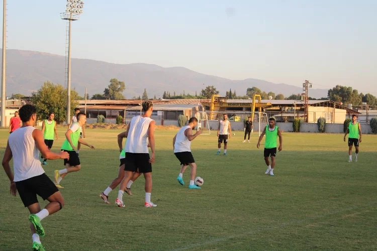 Nazilli Belediyespor, deplasman maçına hazırlanıyor haberinin görseli