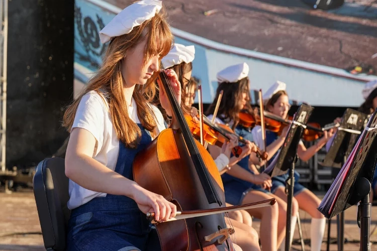 Çocuk Orkestrası yeni müzisyenlerini arıyor haberinin görseli