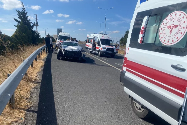 Tekirdağ'da kaza: Otomobil minibüsle çarpıştı