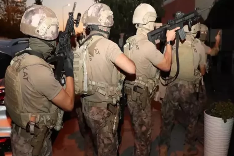 DEAŞ ve El Kaide’ye büyük operasyon haberinin görseli