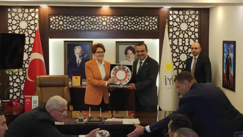 meral akşener