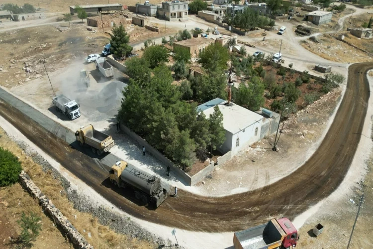 Şanlıurfa’da sathi asfalt çalışması yapıldı