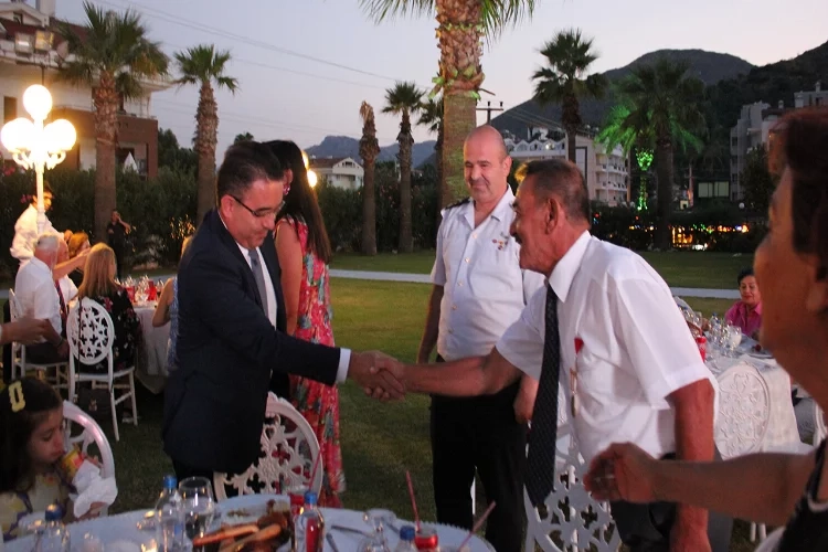 Muğla’da gaziler ve şehit yakınları için yemek haberinin görseli