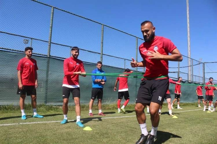 Afyonspor, deplasman için yola çıkıyor haberinin görseli
