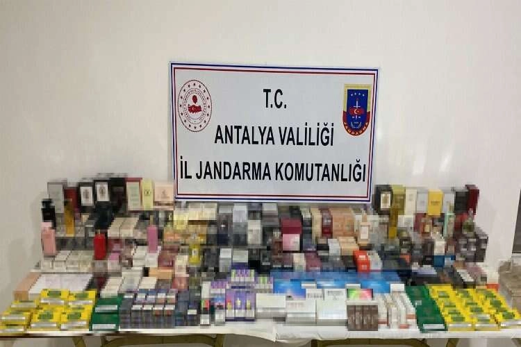 Antalya'da kaçak sigara operasyonu haberinin görseli