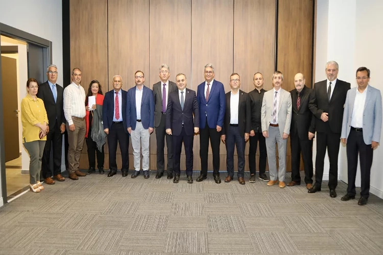 Rektör Prof. Dr. Altun, daire başkanları ile görüştü haberinin görseli