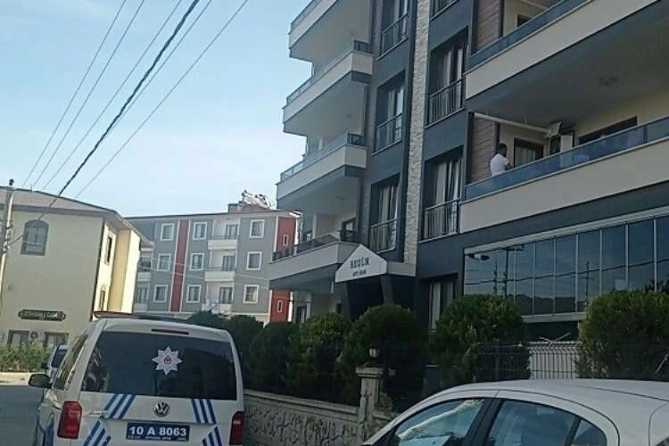 Balıkesir'de kombi bomba gibi patladı haberinin görseli