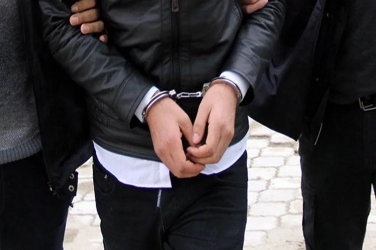İzmir'de durdurulan araçta binlerce sentetik hap çıktı  haberinin görseli