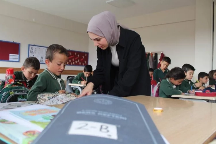 Öğretmenlik Kariyer Basamakları Yazılı Sınavı uygulama kılavuzu bakanlık sitesinde yayımlandı