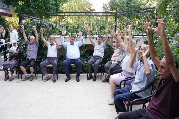 Seferihisar'da Alzheimer’e karşı pilates etkinliği düzenlendi haberinin görseli