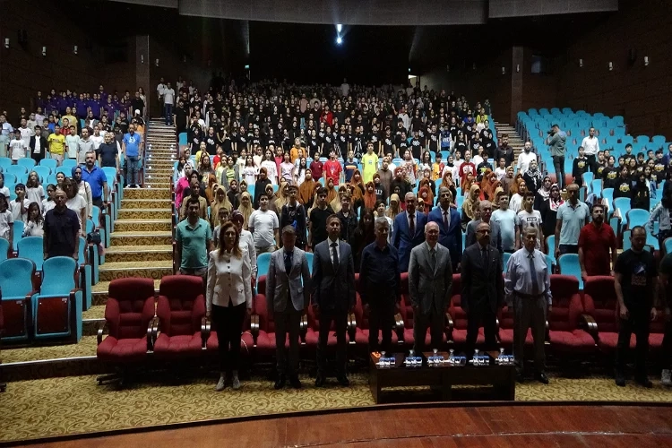 Uşak Üniversitesi astronomi uzmanlarını ağırladı haberinin görseli