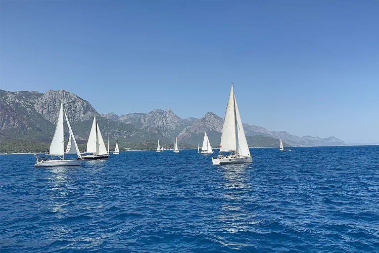 Antalya’da Likya Cup Yelkenli Yat Yarışları başladı haberinin görseli
