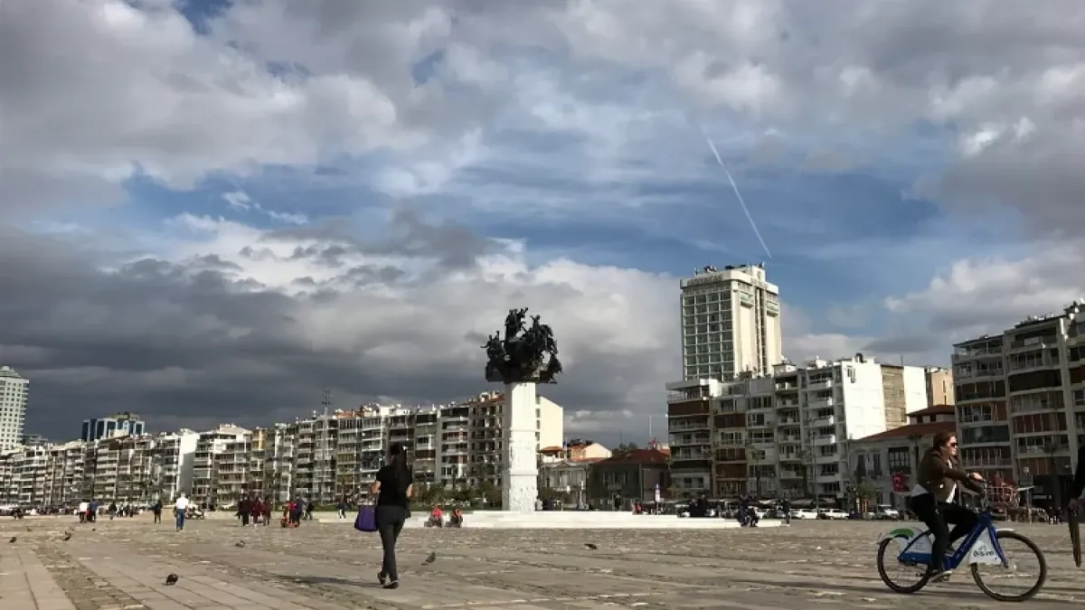 İzmir'de bu hafta sonu hava nasıl olacak? 23/24 Eylül 2023 haberinin görseli