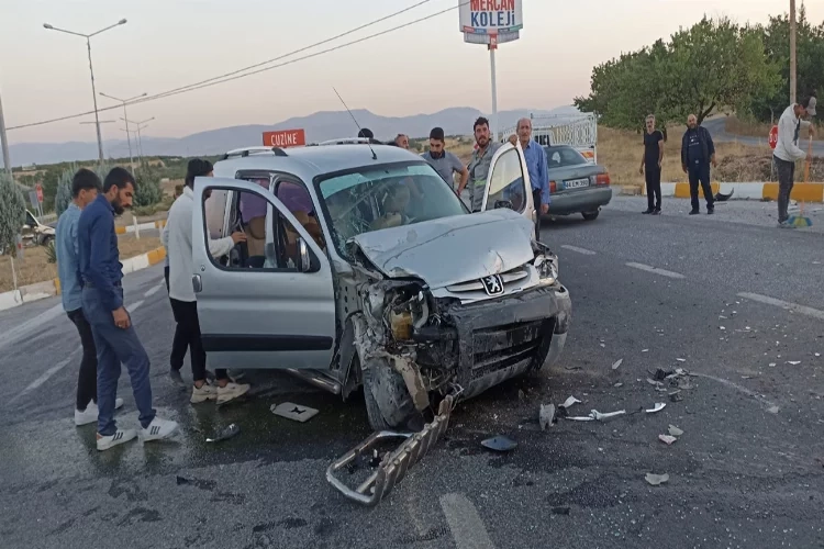 Malatya'da trafik kazası: 5 yaralı haberinin görseli