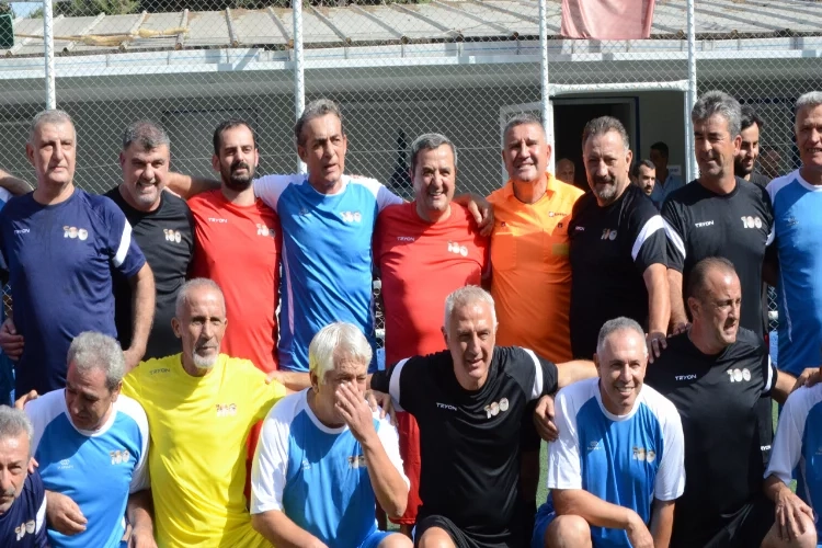 Konak Belediyesi’nden “Efsane Futbolculara” büyük vefa haberinin görseli
