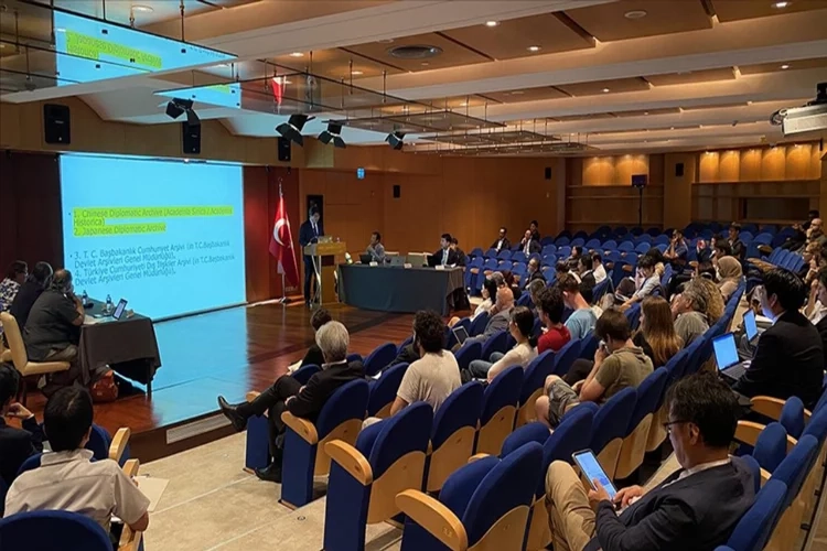 Türkiye, Çin ve Japonya ilişkilerinin tarihi İstanbul'da konuşuldu haberinin görseli