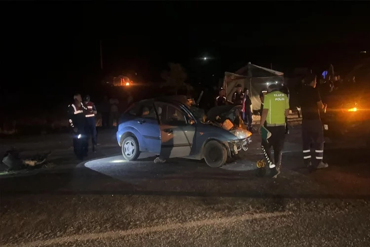 Nevşehir’de otomobil ile kamyon çarpıştı: 1 ölü, 2 yaralı haberinin görseli