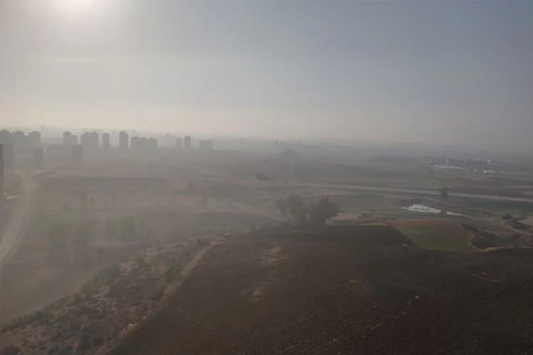Adana'da gün sisli başladı haberinin görseli