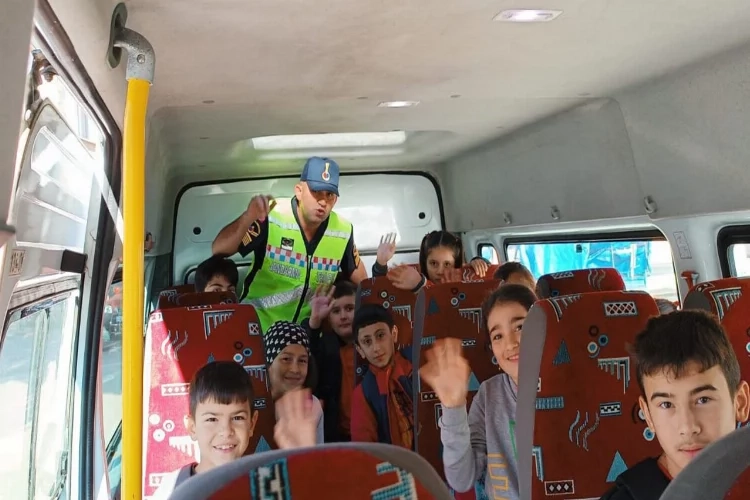 3 bin 966 okul servisi aracına ceza kesildi haberinin görseli