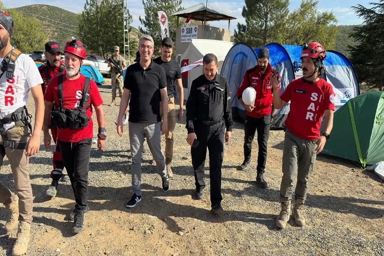 Bingöl’de SAR ekibi, gönüllülere eğitim verdi haberinin görseli