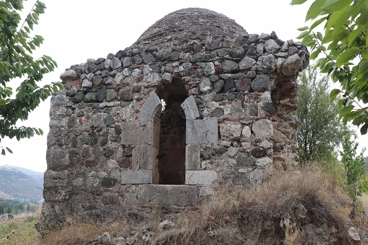 Hakkında söylentiler bulunan tarihi yapının ne olduğu bilinmiyor haberinin görseli