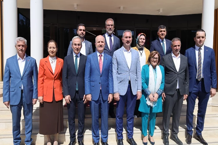 GİPTÜ, önemli başarı hikayeleri üreten bir üniversite haberinin görseli