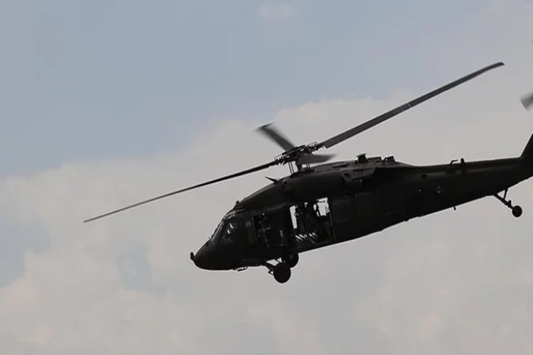 Irak’ta askeri helikopter düştü: 2 yaralı haberinin görseli