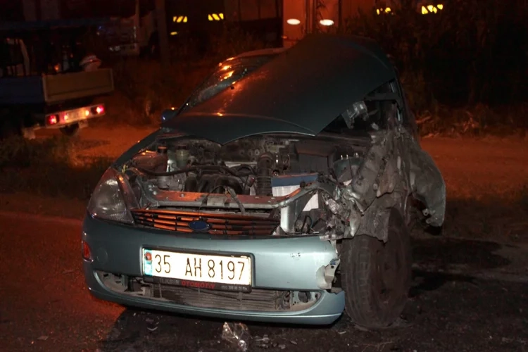 İzmir’de trafik kazası: Yaralılar var haberinin görseli