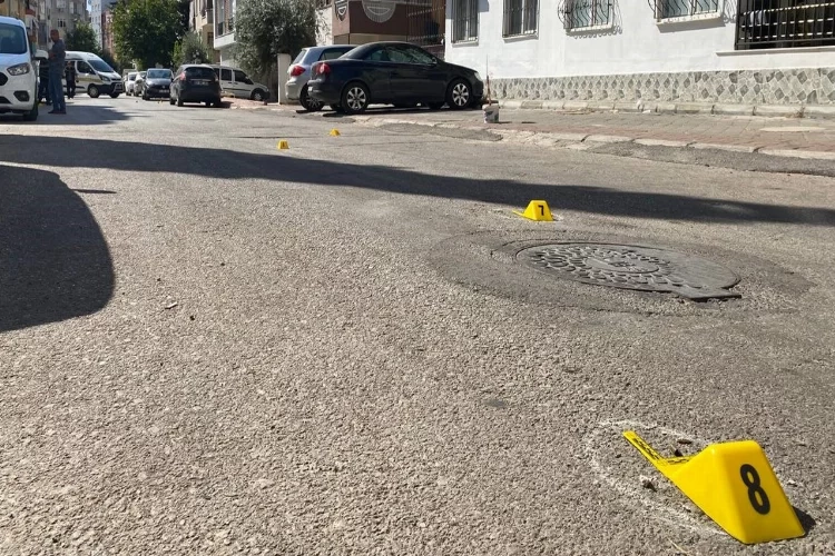 Antalya’da korku dolu anlar: Havaya rastgele ateş açtı haberinin görseli