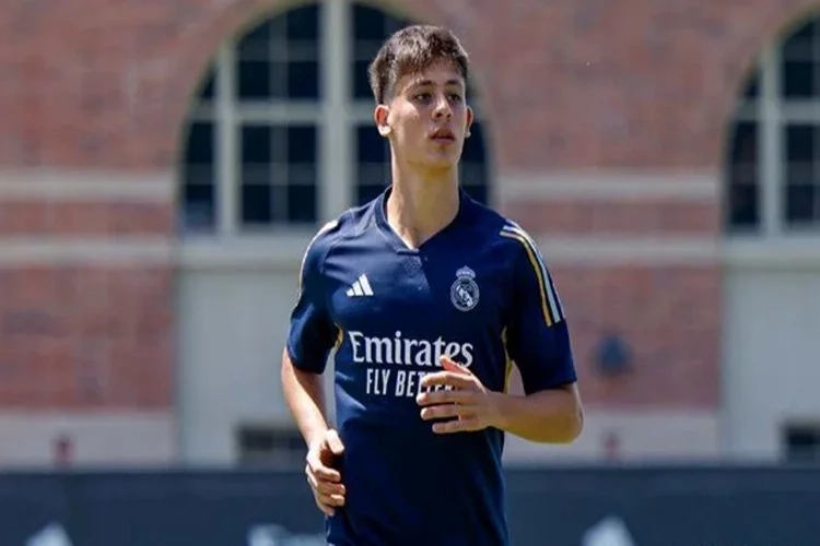 Real Madrid'de Arda Güler yeniden sakatlandı haberinin görseli