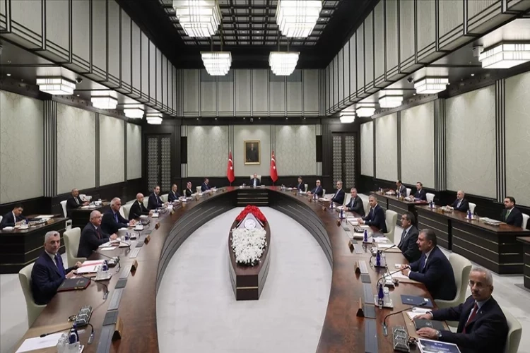 Cumhurbaşkanlığı Kabinesi'nde toplantı başladı haberinin görseli