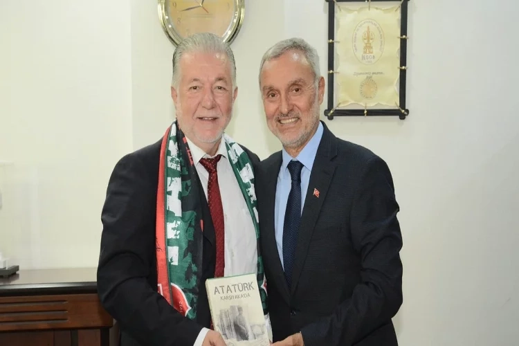 Ahmet Diker, Başkan Ata'yı ziyaret etti haberinin görseli