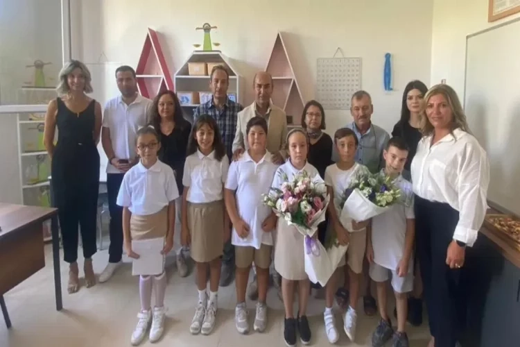 Matematik sınıfına depremde hayatını kaybeden öğretmenin adı verildi haberinin görseli