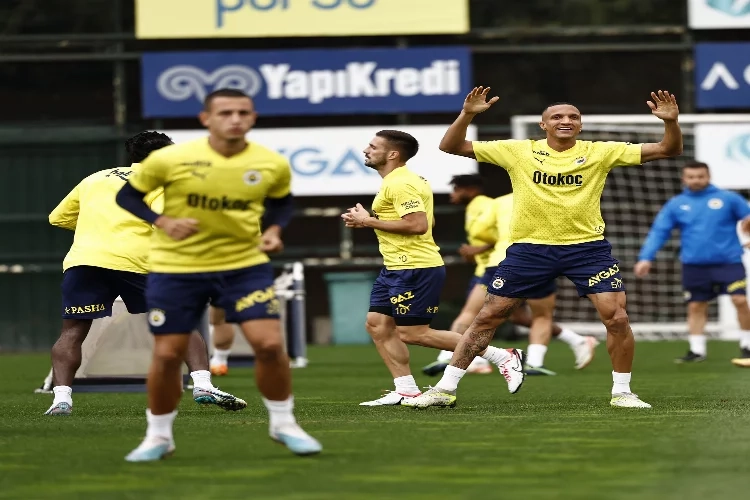 Fenerbahçe'de Başakşehir maçı hazırlıkları bitti haberinin görseli