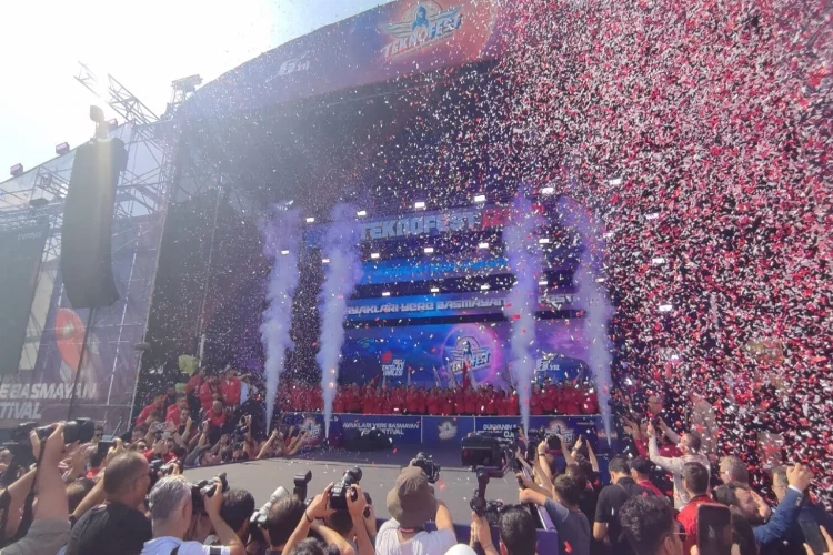 İzmir’de TEKNOFEST zamanı: Sizler yarınlarımızın umudusunuz!