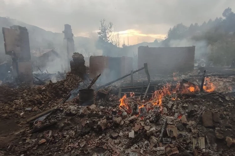 Çorum'da bir köy alevlere teslim oldu