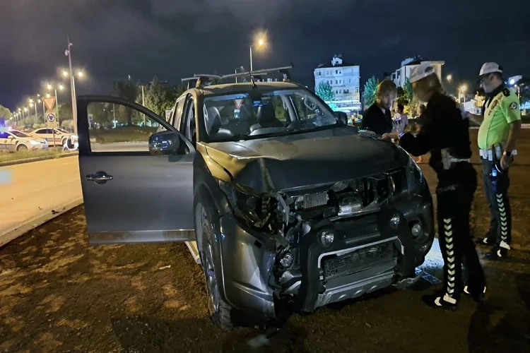 Trafik polisinin ölümden döndüğü o kaza! haberinin görseli