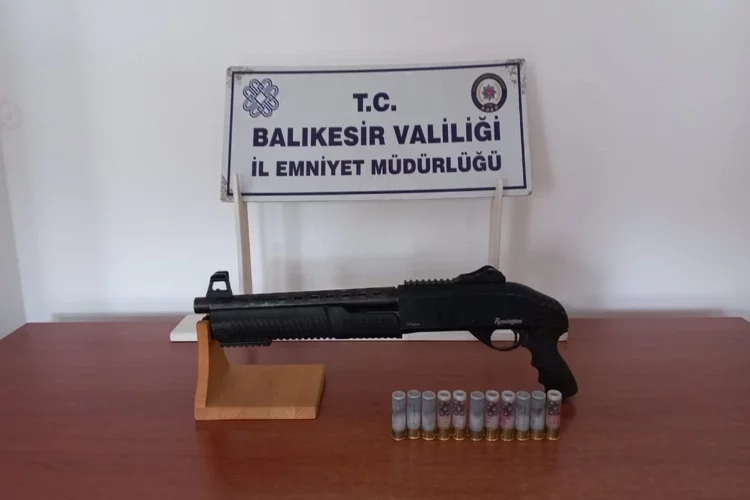 Balıkesir'de aranan şahıslardan 10'u tutuklandı haberinin görseli