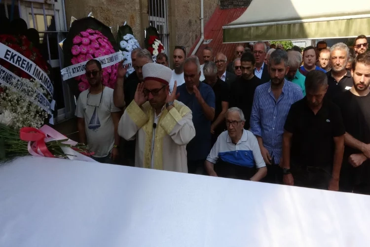 Seda Fettahoğlu son yolculuğuna uğurlandı haberinin görseli