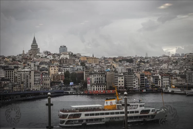 İstanbul Valiliğinden yarın için kuvvetli yağış uyarısı geldi haberinin görseli